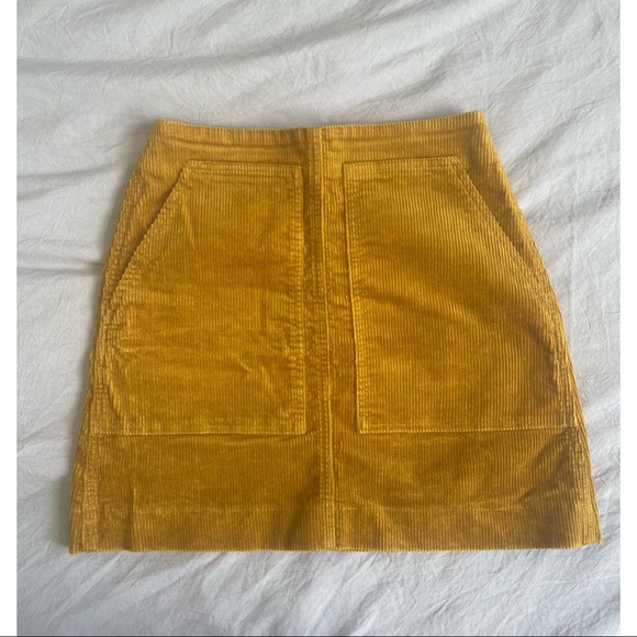 UNIQLO Corduroy Skirt size 2 - Picture 2 of 8